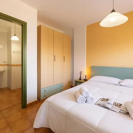 I Mirti Bianchi With Shared Pool Apartment