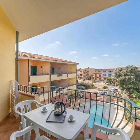 I Mirti Bianchi With Shared Pool Apartment *